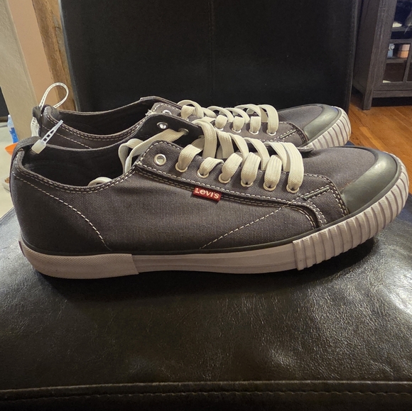 Levi's Other - Levi's Black and White Men's Sneakers